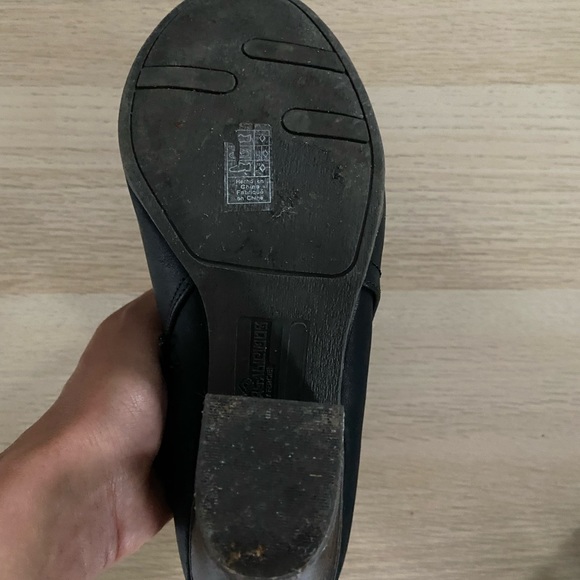 Fergalicious Black Bootie Size 8 - Picture 2 of 6